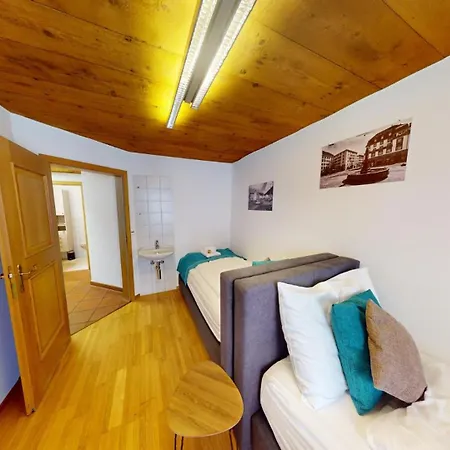 Zentral Altstadt Chur - Bahnhofsnah - Ferienwohnung - Bernina Express - Solution-Grischun Room photo